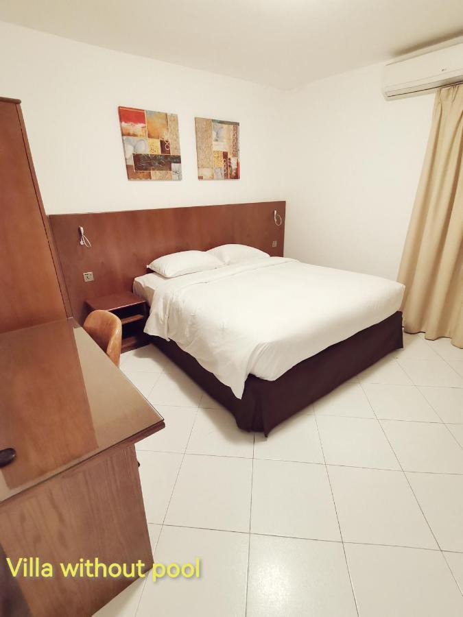 J5 Four Bedroom Villa Holiday Home In Al Wasl For Families Only Dubai Dış mekan fotoğraf